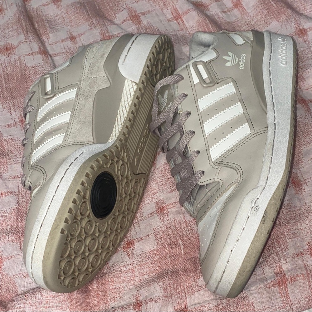 Adidas Women's Cream and White Sneakers - Picture 2 of 8
